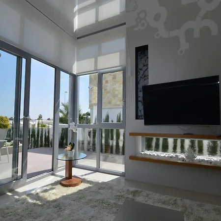 With Garden & Roof Deck Ciudad Quesada