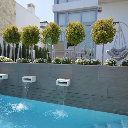 With Garden & Roof Deck *
