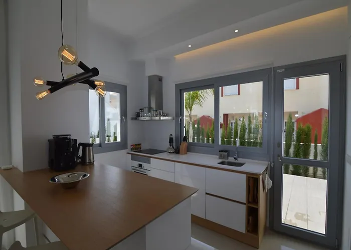 With Garden & Roof Deck *